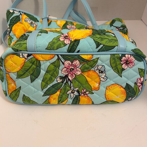🌸 Vera Bradley Small Trimmed Vera Tote – Lemon Grove Print (NWT, MSRP $115) - Picture 10 of 10